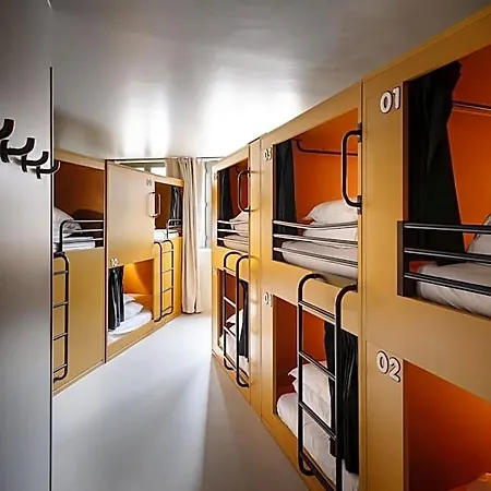 Hostel The People
