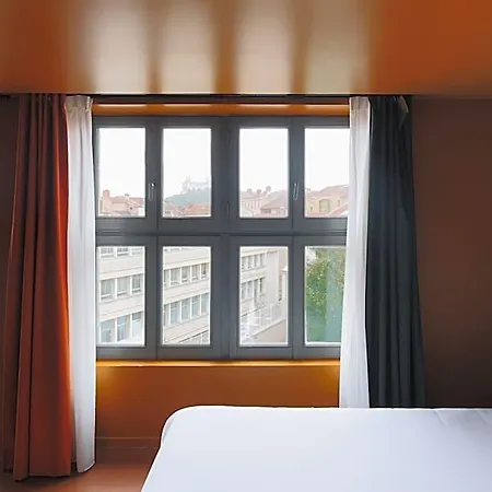 Hotel The People